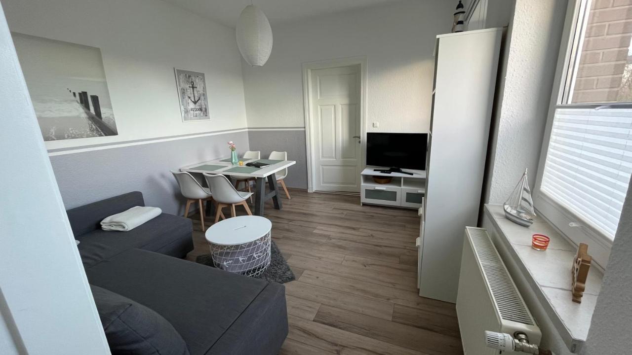 Ferienwohnung Mit Warnowblick Rostock Exterior foto