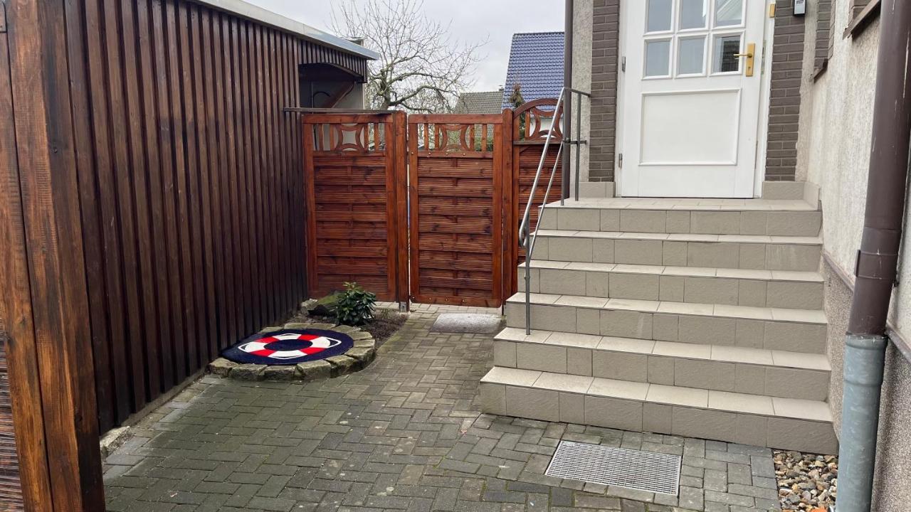 Ferienwohnung Mit Warnowblick Rostock Exterior foto